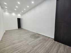 Ang Mo Kio Avenue 8 (D20), Shop House #580766191